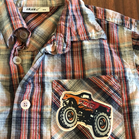 Short-sleeved button-down - Picture 3 of 3